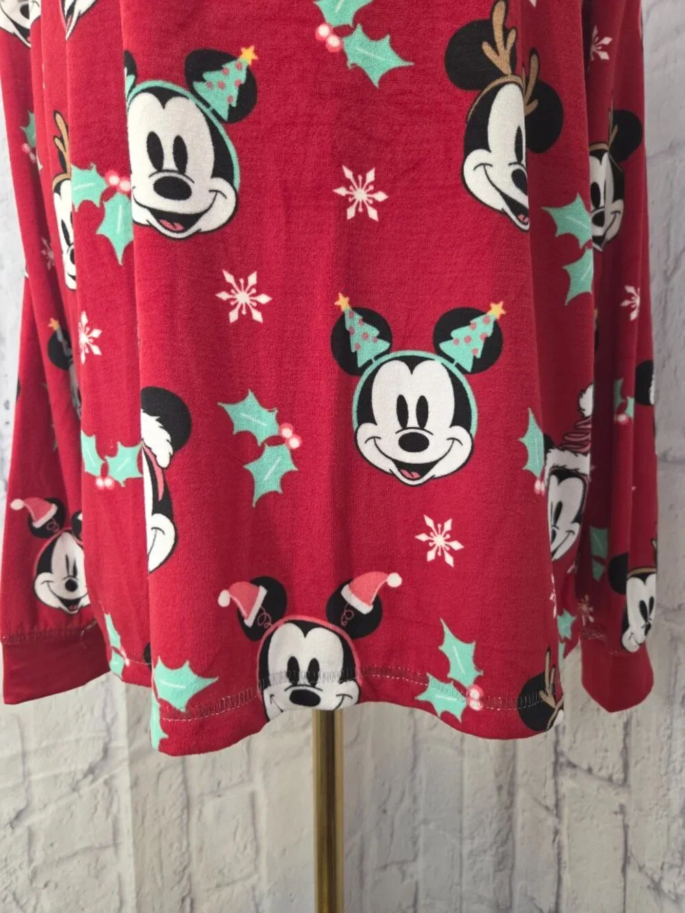 Disney Mickey Mouse Medium Red Fleece Christmas Holiday Pajama Set - Picture 5 of 9